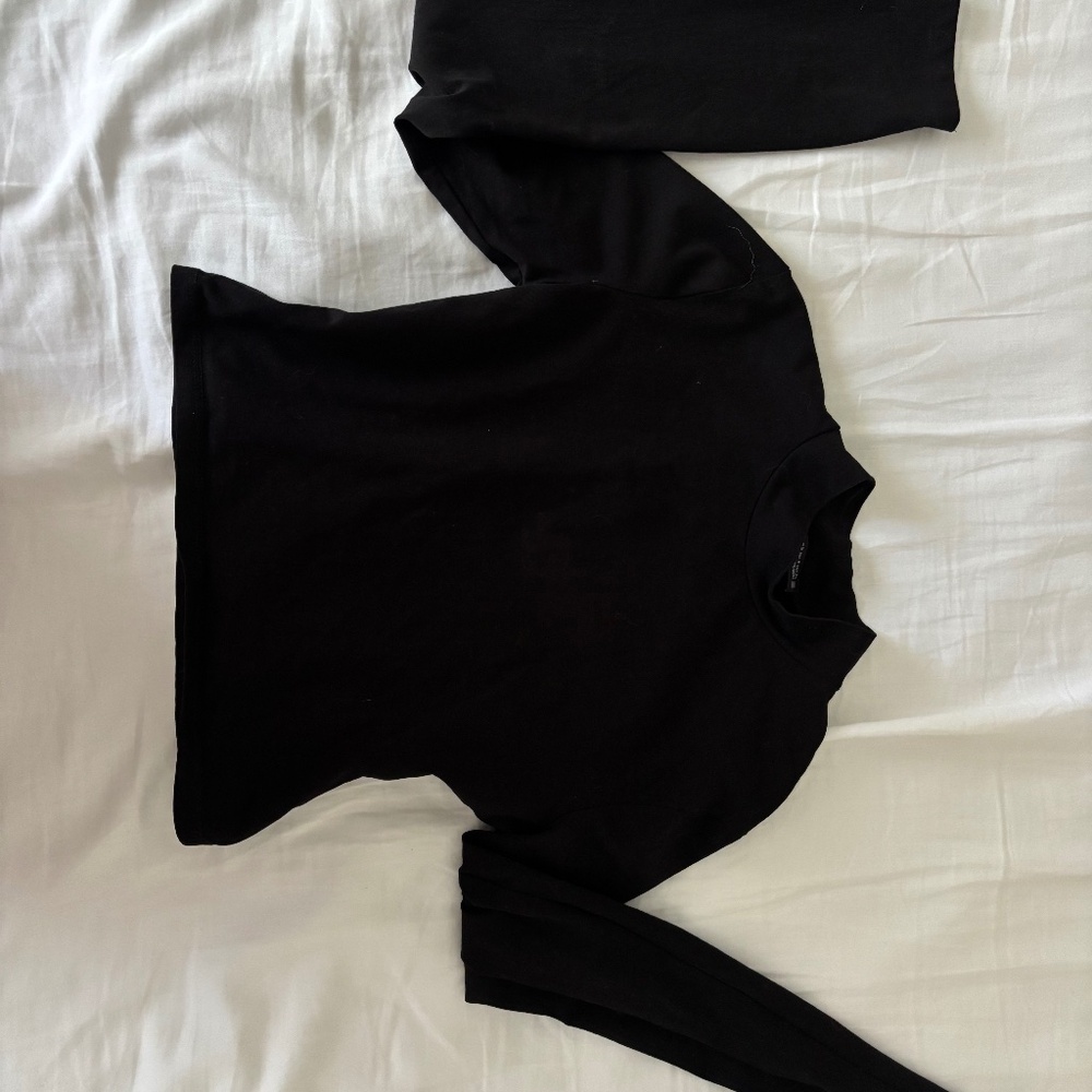 Black slim turtleneck